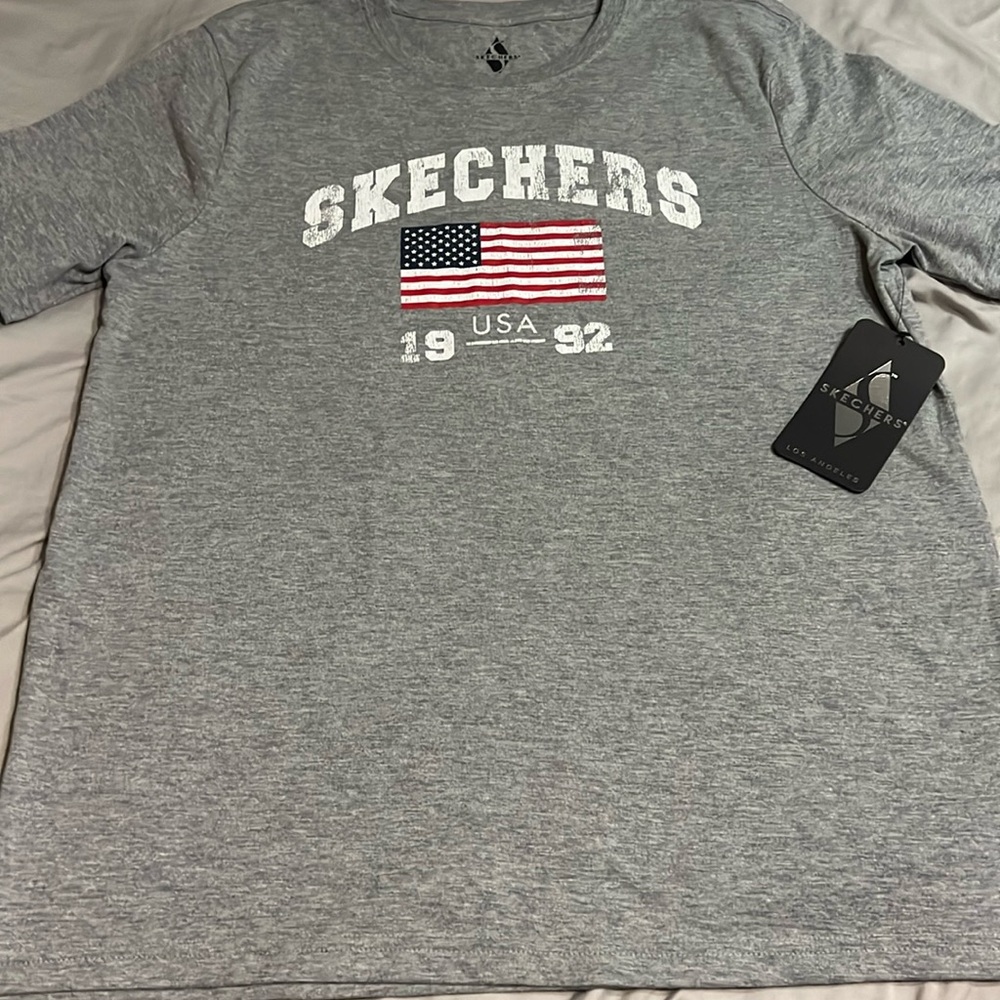 Skechers Gray American Flag Tee Brand New